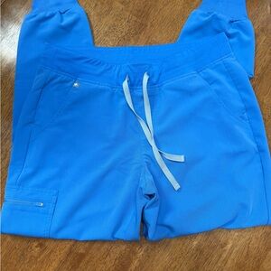 Figs Ceil Blue Zamoras